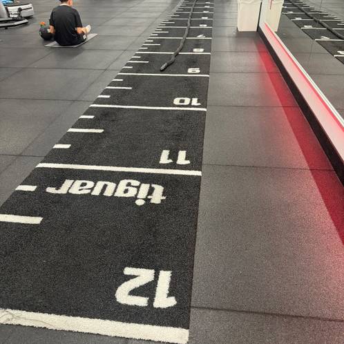 Sled push, Sled pull, Sled lane — Form Factory Centrum Cerny Most, Praha