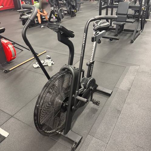 AirBike — Form Factory Centrum Cerny Most, Praha