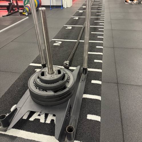 Sled push, Sled pull, Sled lane — Form Factory Centrum Cerny Most, Praha