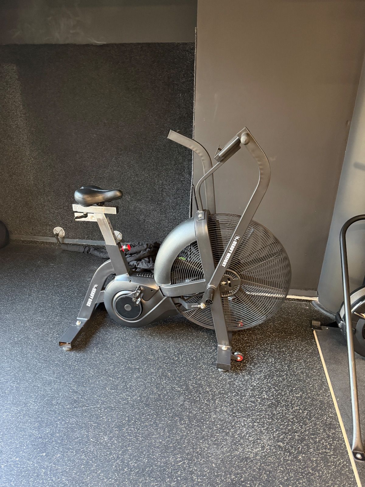 AirBike — Form Factory Karlín, Praha
