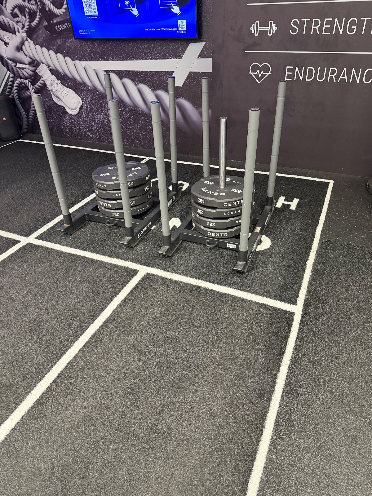 Sled push, Sled pull — Form Factory Na Knizeci, Prague