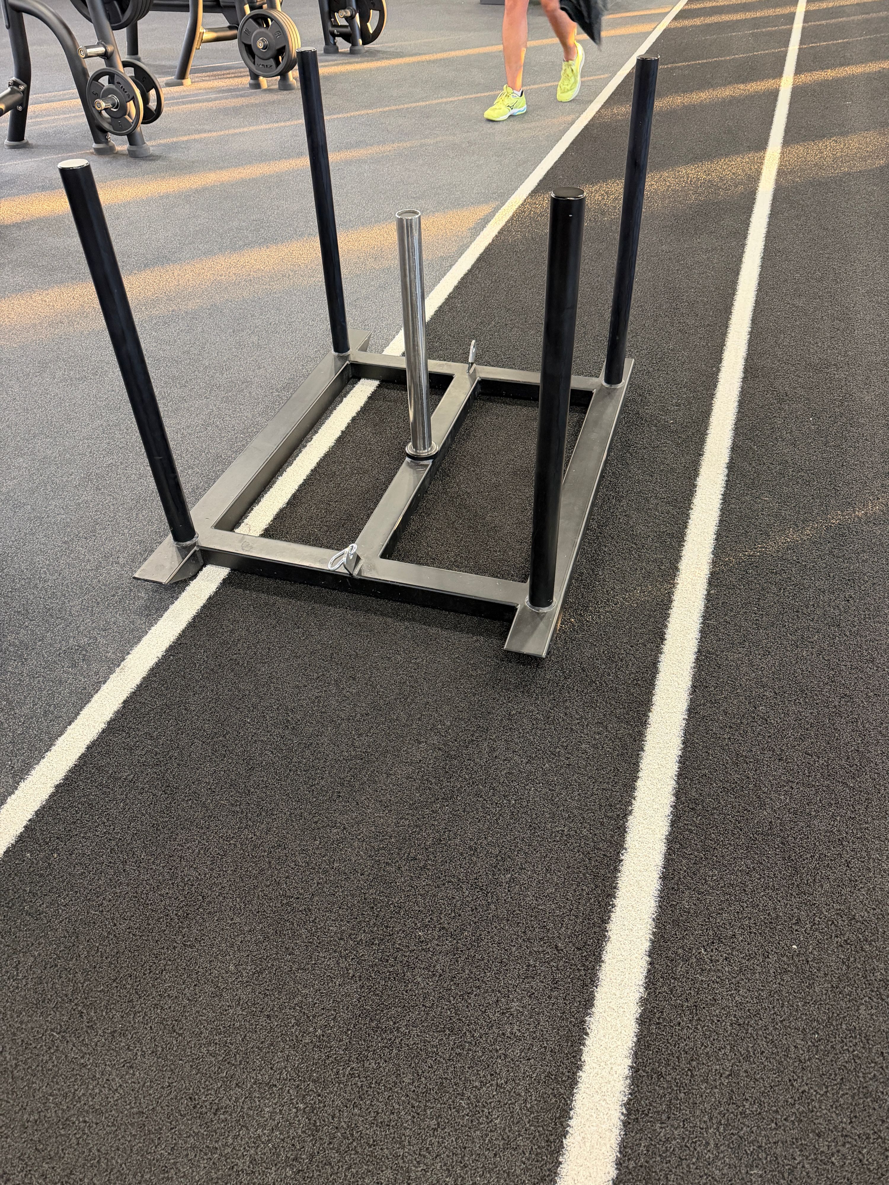 Sled push, Sled pull — Max Fitness Kolbenova, Prague