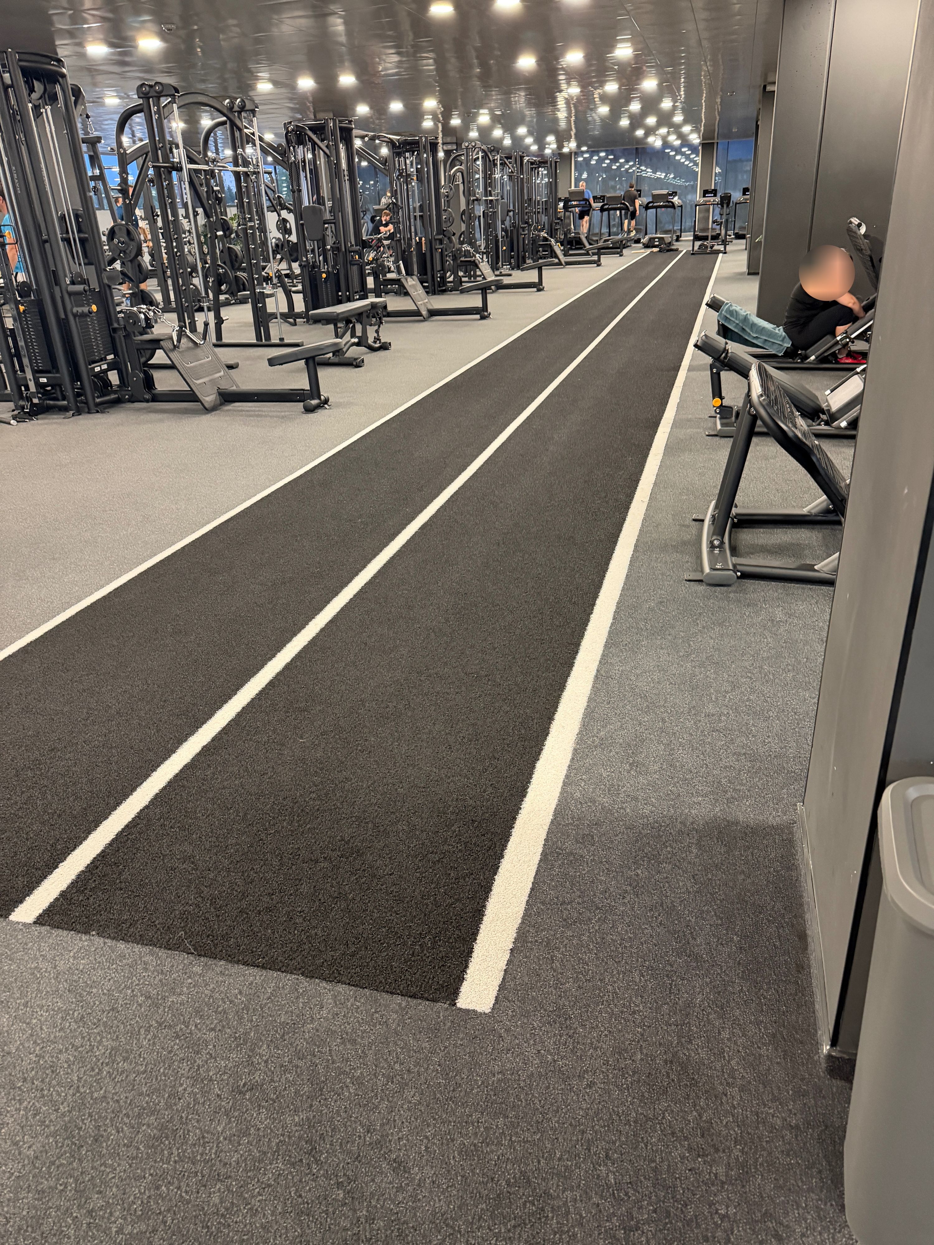 Sled lane — Max Fitness Kolbenova, Prague