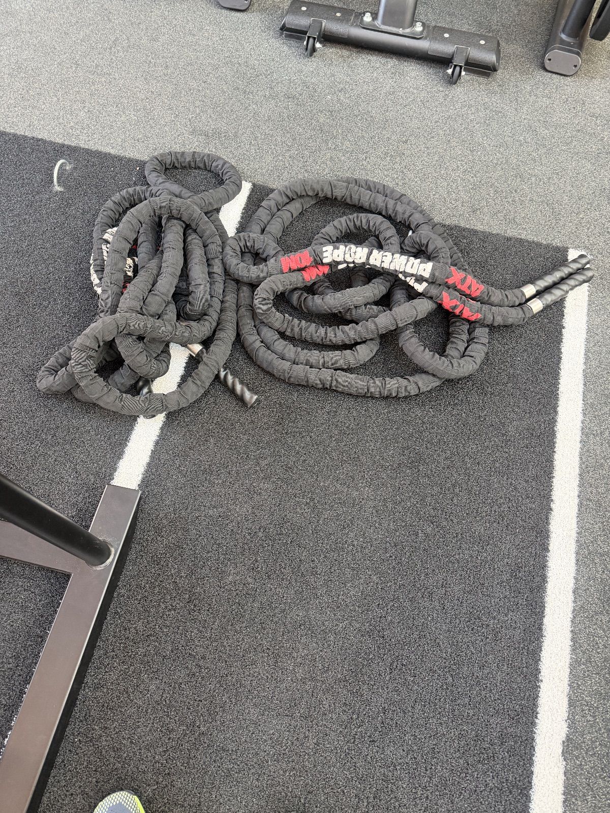 Sled pull — Max Fitness Palmovka, Prague