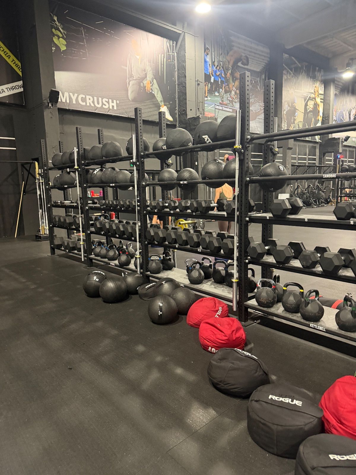 Farmers, Wall balls — Oktagon gym Smíchov, Prague