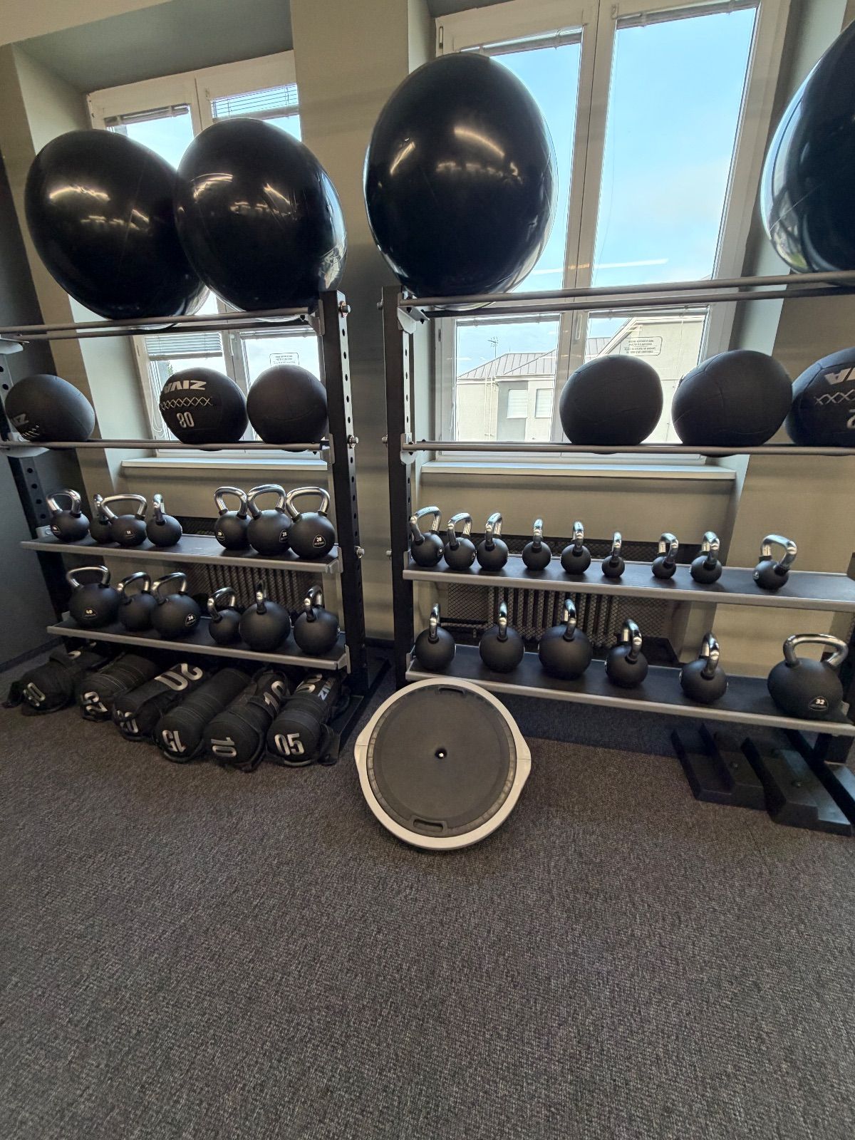 Farmers, Sandbag, Wall balls — Max Fitness Letňany, Praha