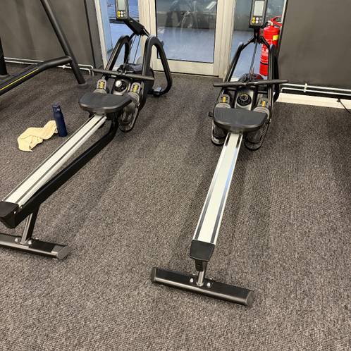 Row — Max Fitness V Olšinách, Prague