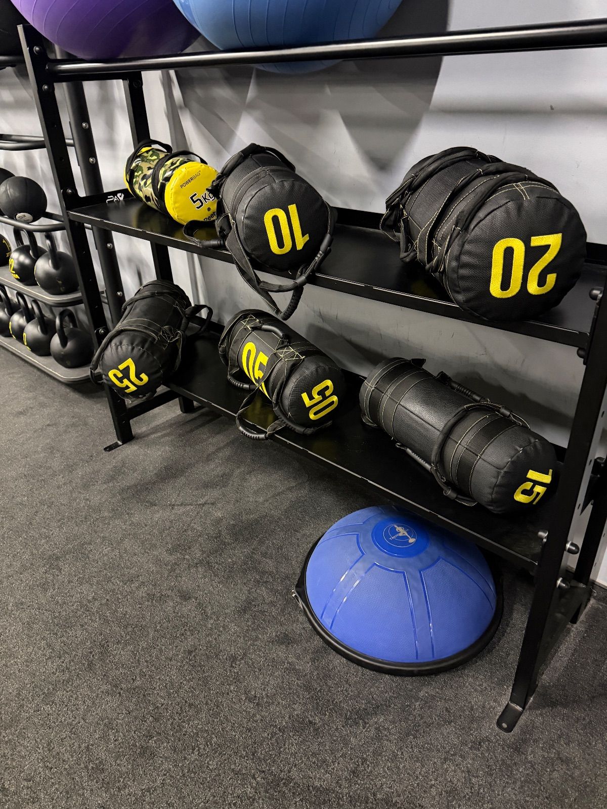 Sandbag — Max Fitness Sterboholy, Prague