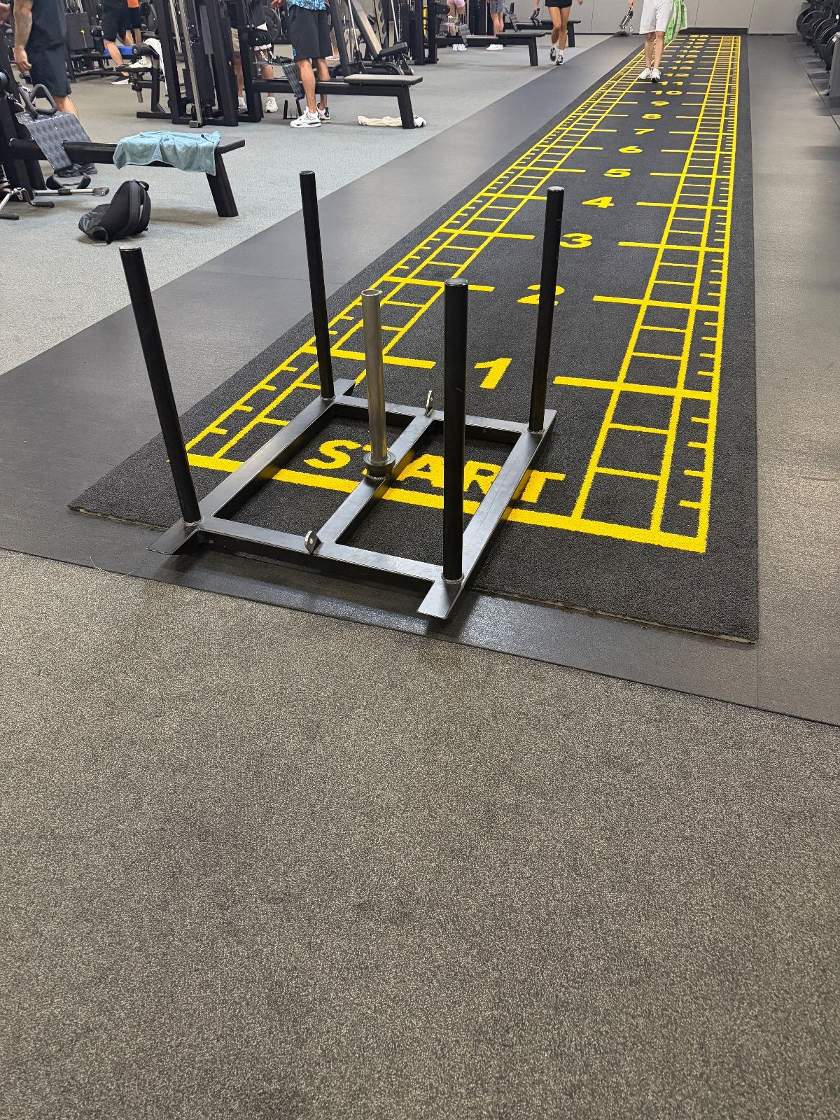 Sled push, Sled pull, Sled lane — Max Fitness Sterboholy, Prague