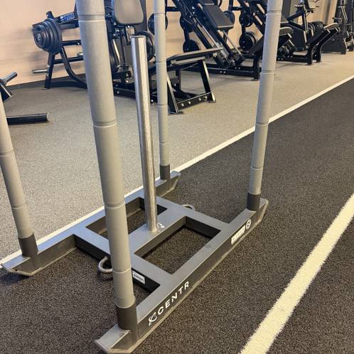 Sled push, Sled pull, Sled lane — Max Fitness Bila Labut, Praha